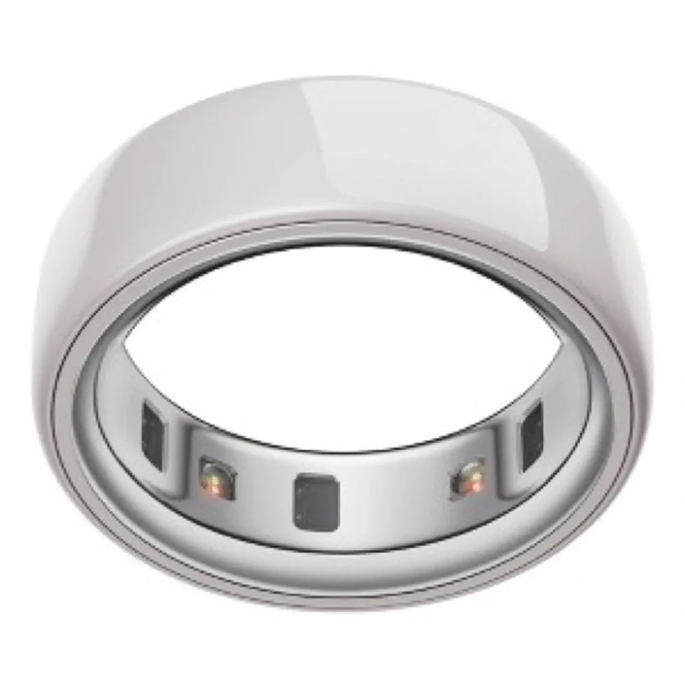 Oura Ring 4 in Cloud Ceramic White